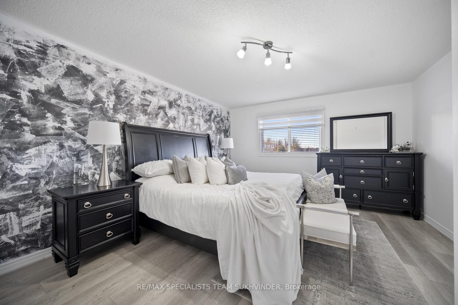 83 Emily Carr Crescent
