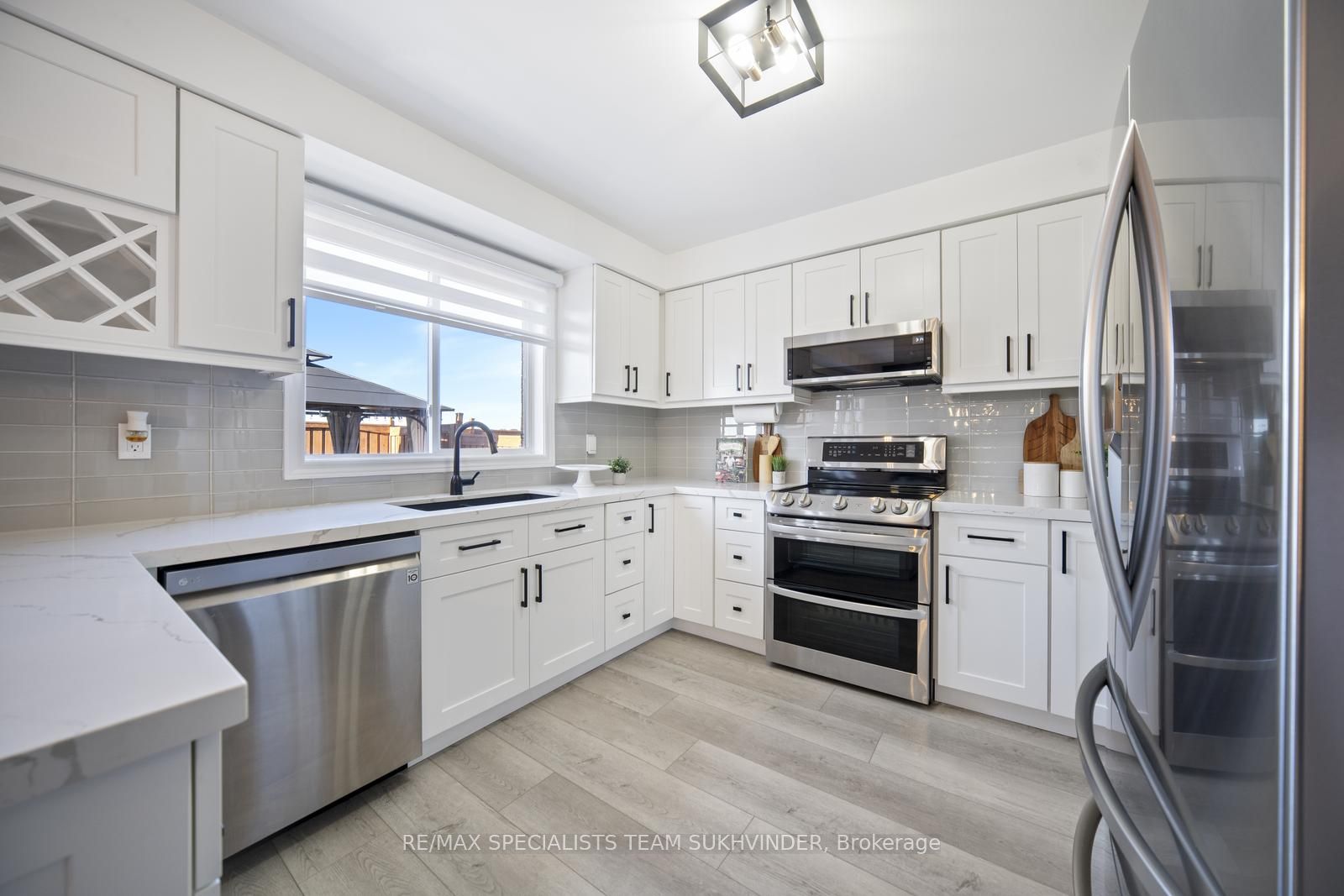 83 Emily Carr Crescent