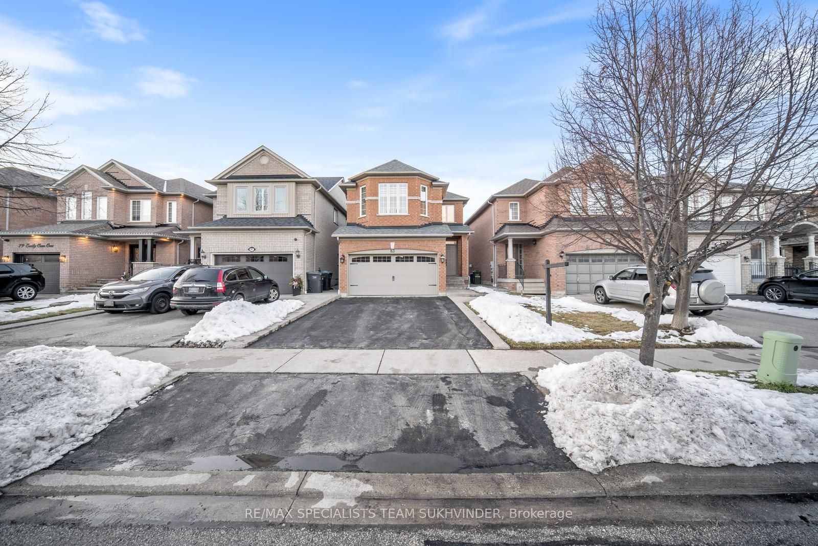 83 Emily Carr Crescent