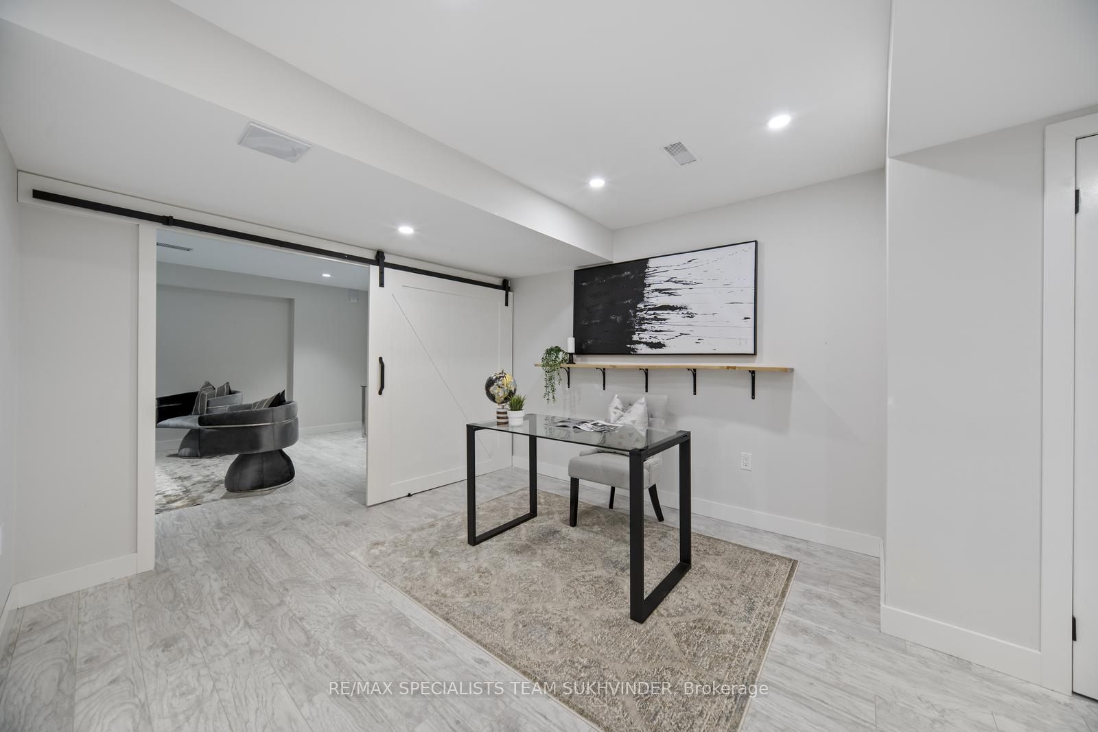 83 Emily Carr Crescent
