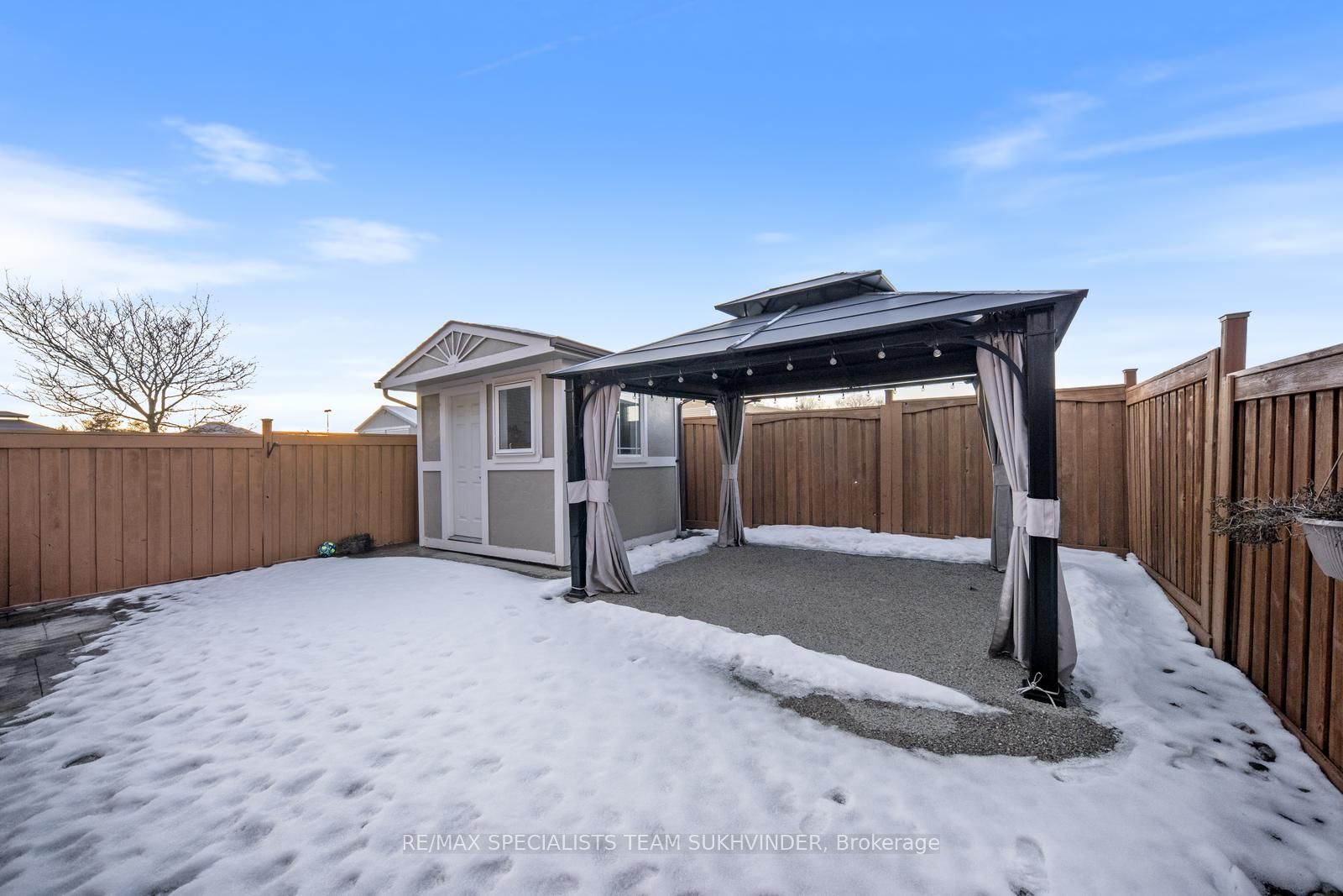 83 Emily Carr Crescent