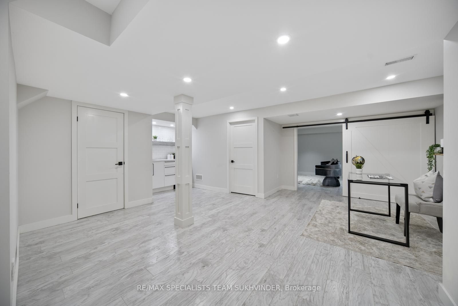83 Emily Carr Crescent