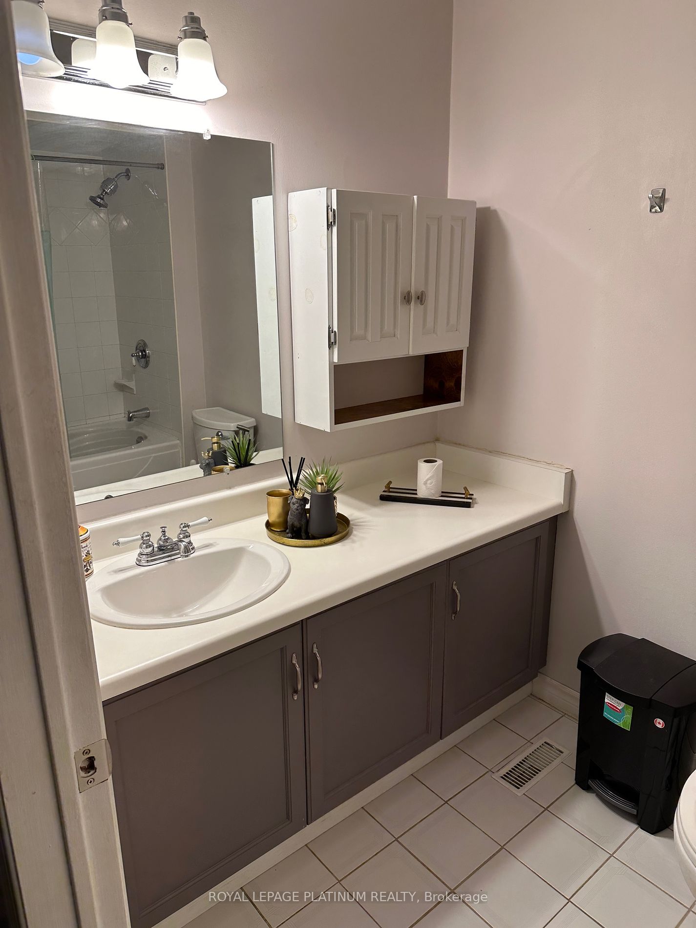 895 Maple Avenue #611