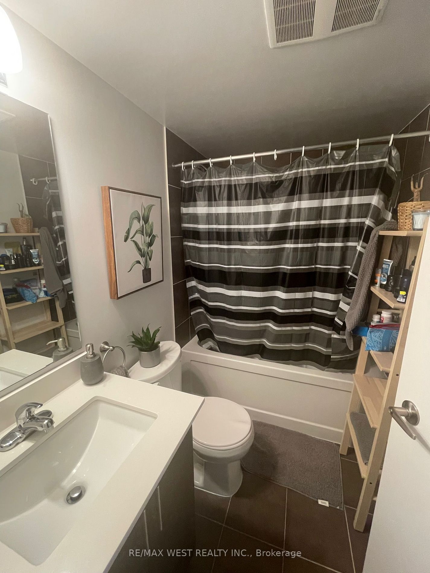 1420 Dupont Street, #1403
