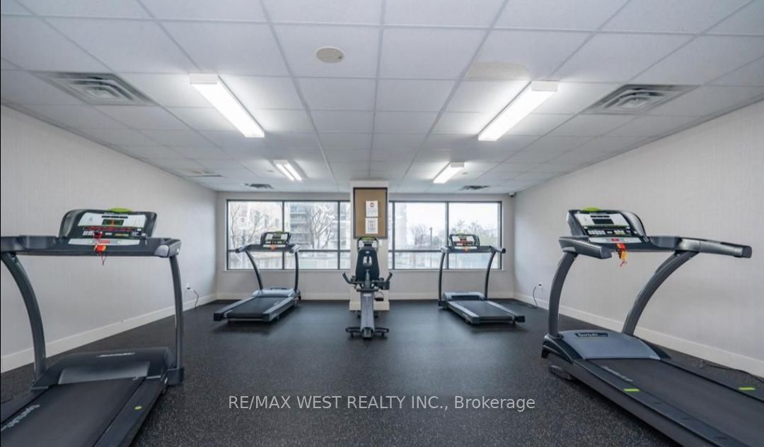 1420 Dupont Street, #1403