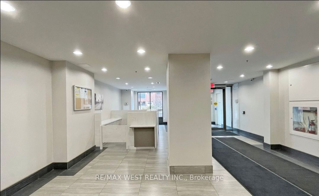 1420 Dupont Street, #1403