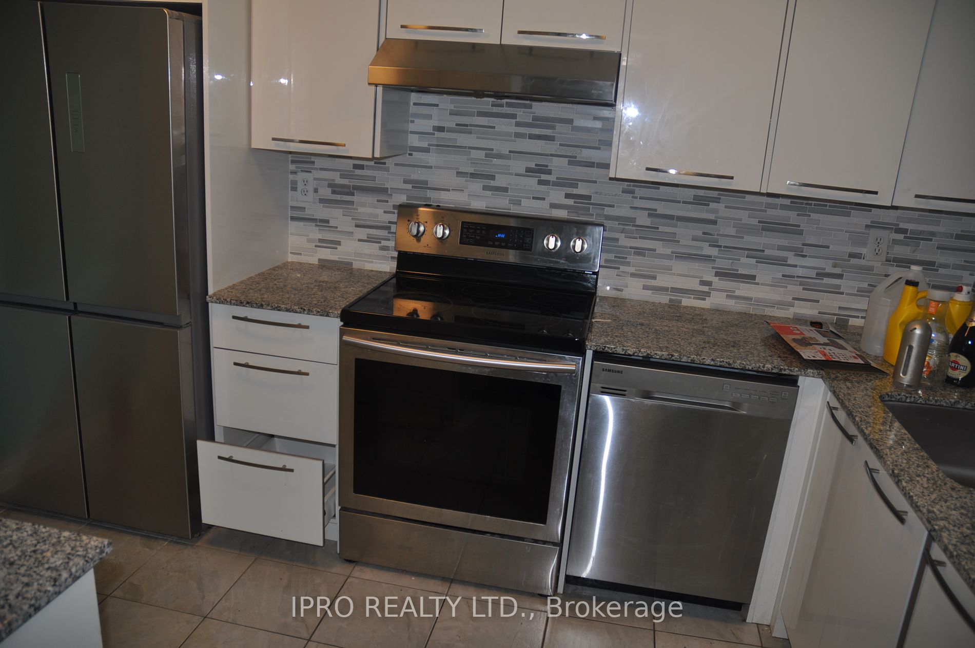 22 Hanover Rd, #1403