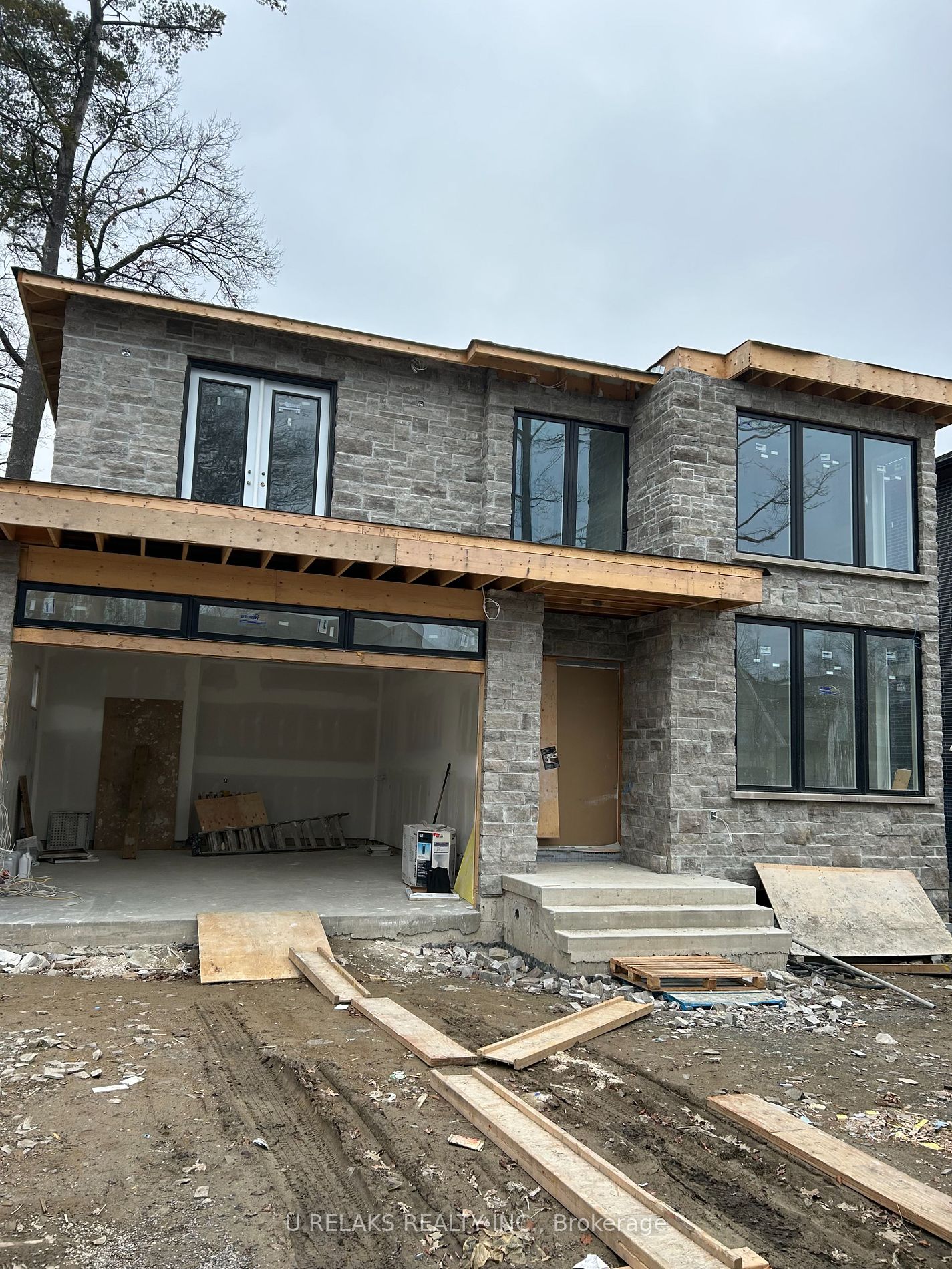 3081 Grenville Drive