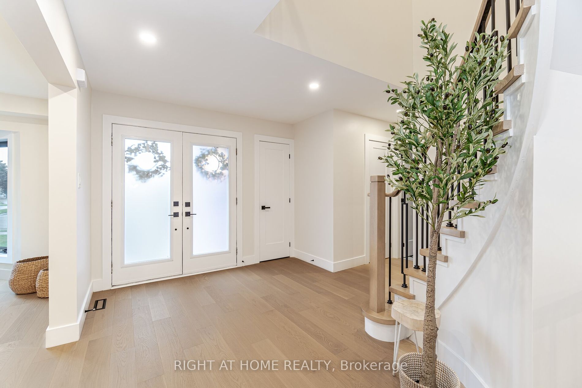 1223 Sable Dr