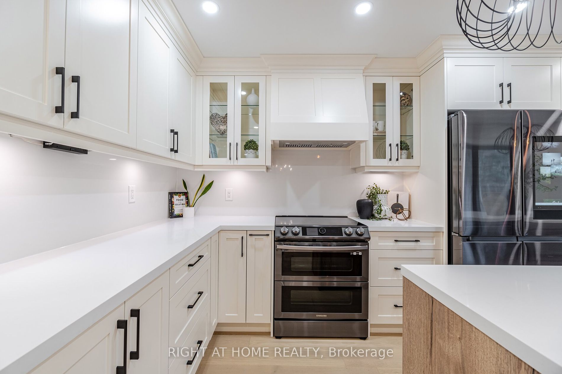 1223 Sable Dr