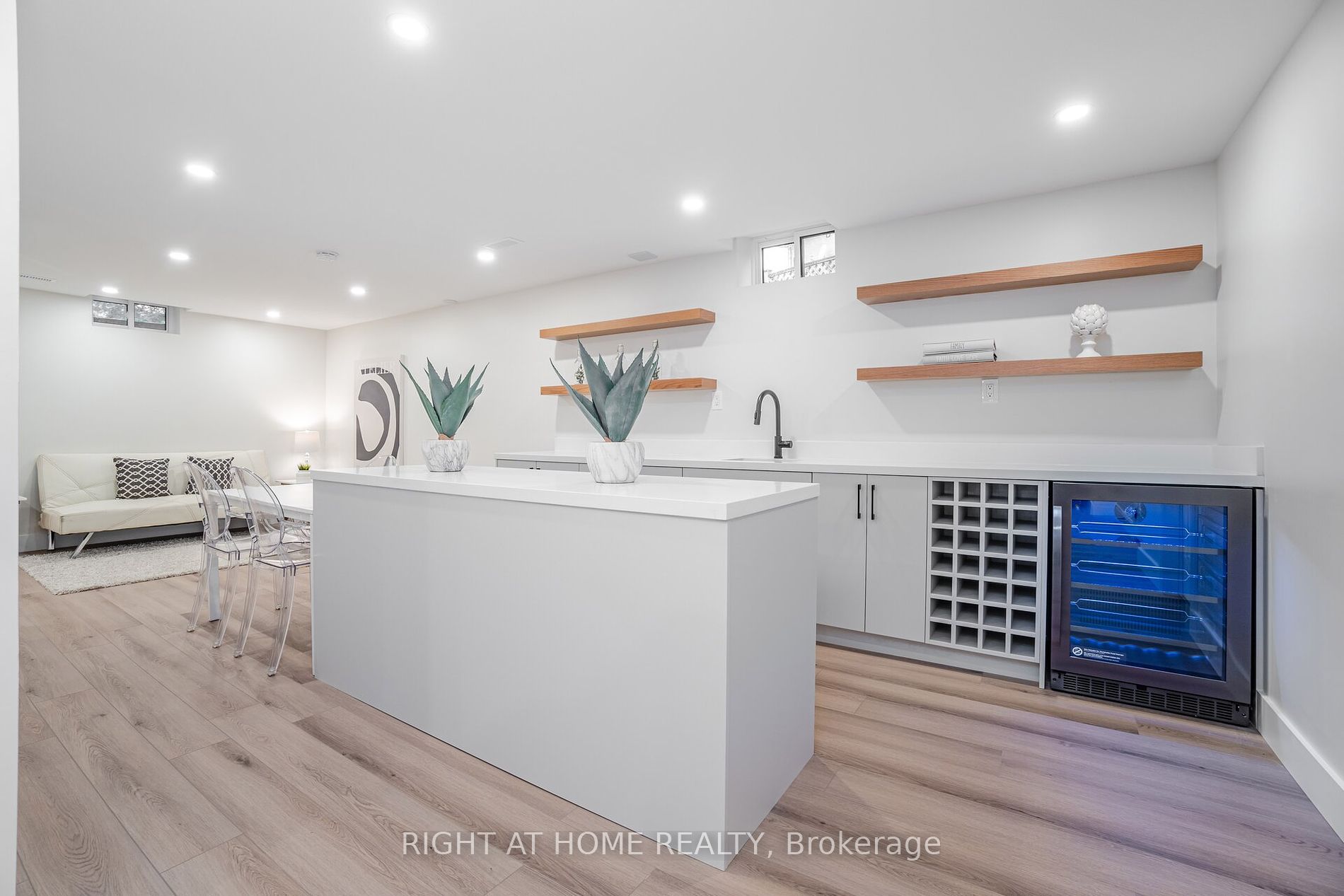 1223 Sable Dr