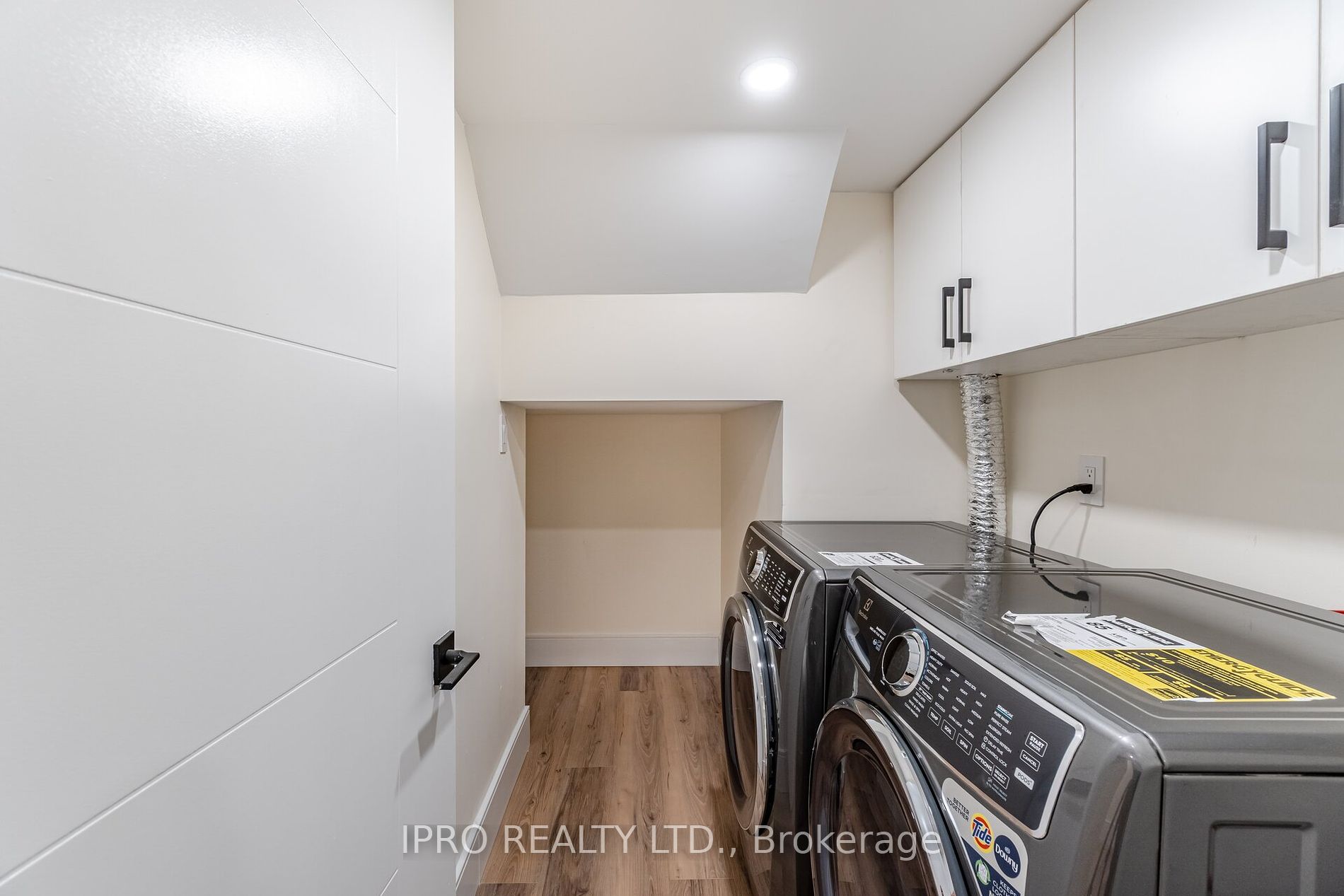 5 Arkley Cres