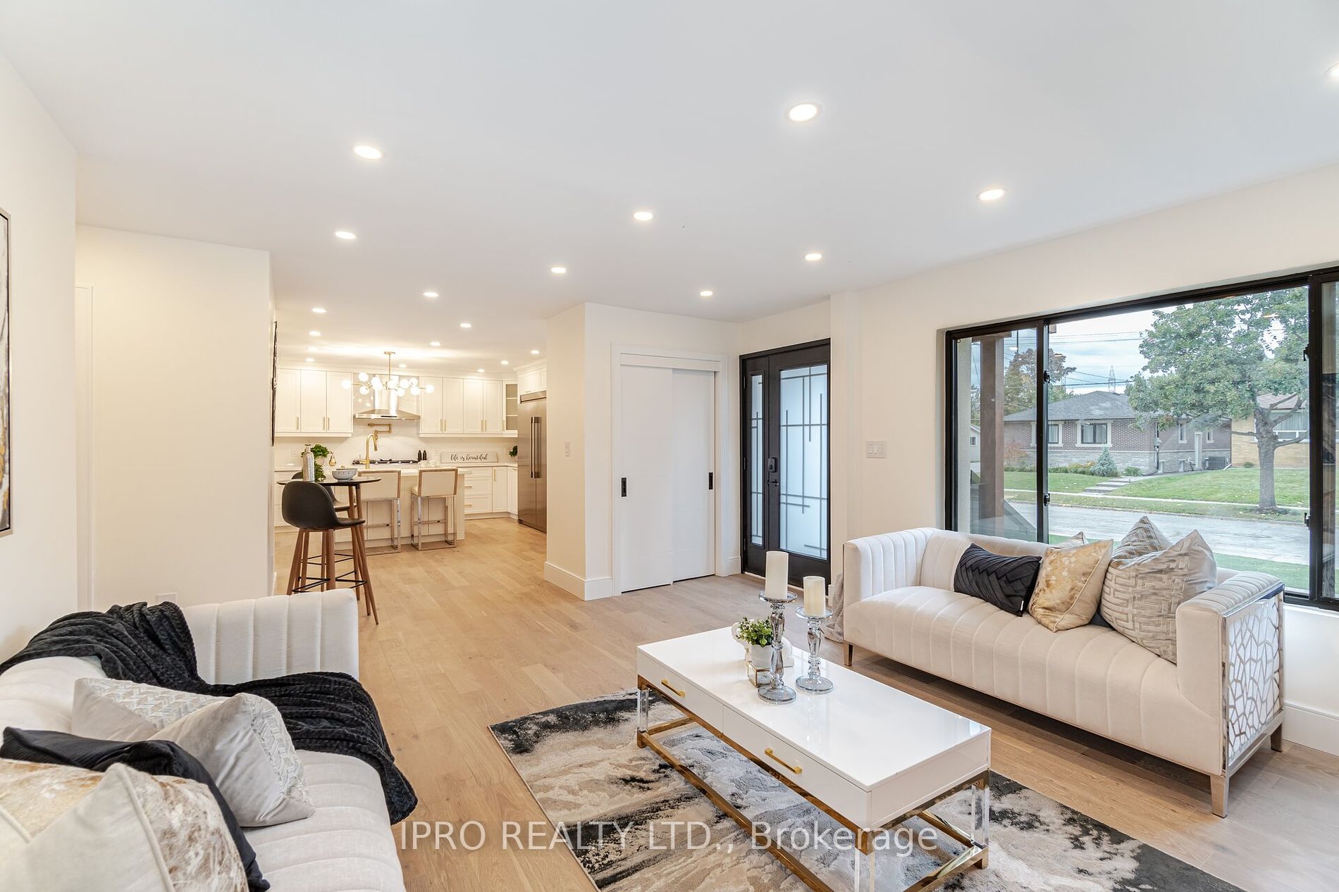 5 Arkley Cres