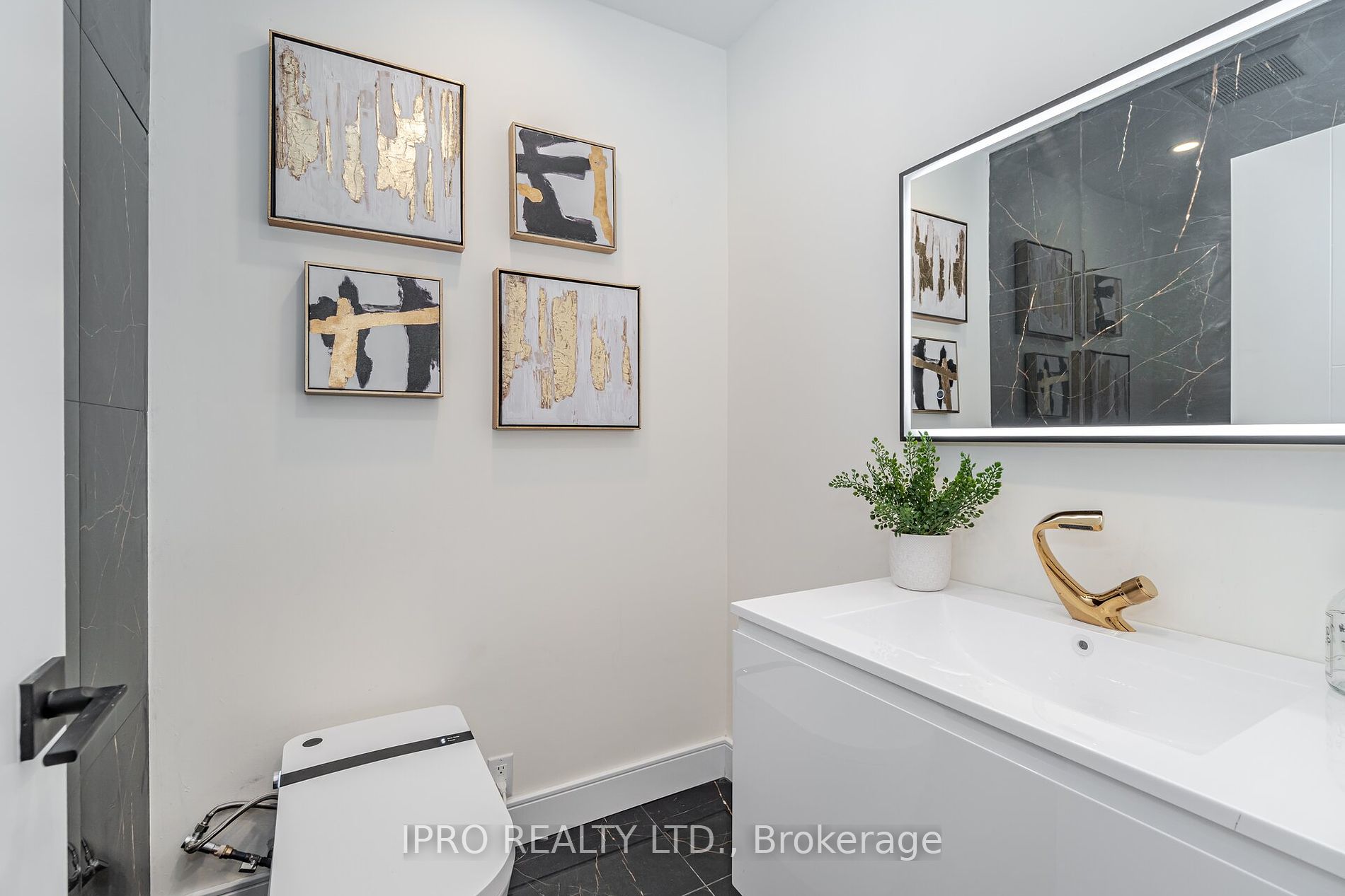 5 Arkley Cres