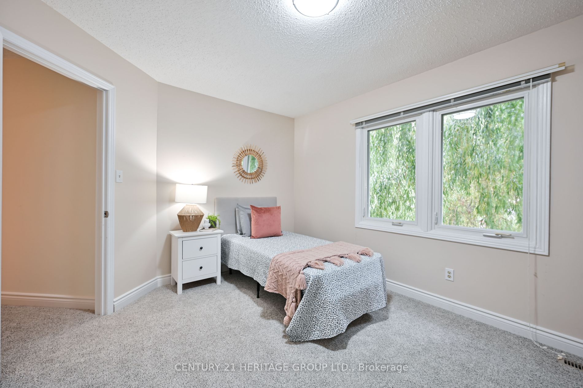 18 Egan Crescent