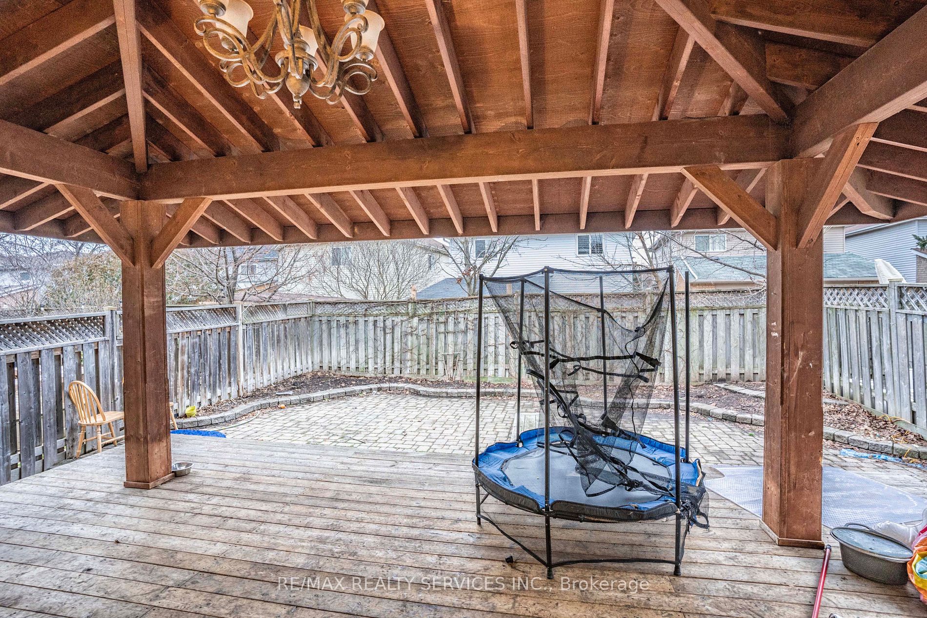 3452 Cherrington Crescent