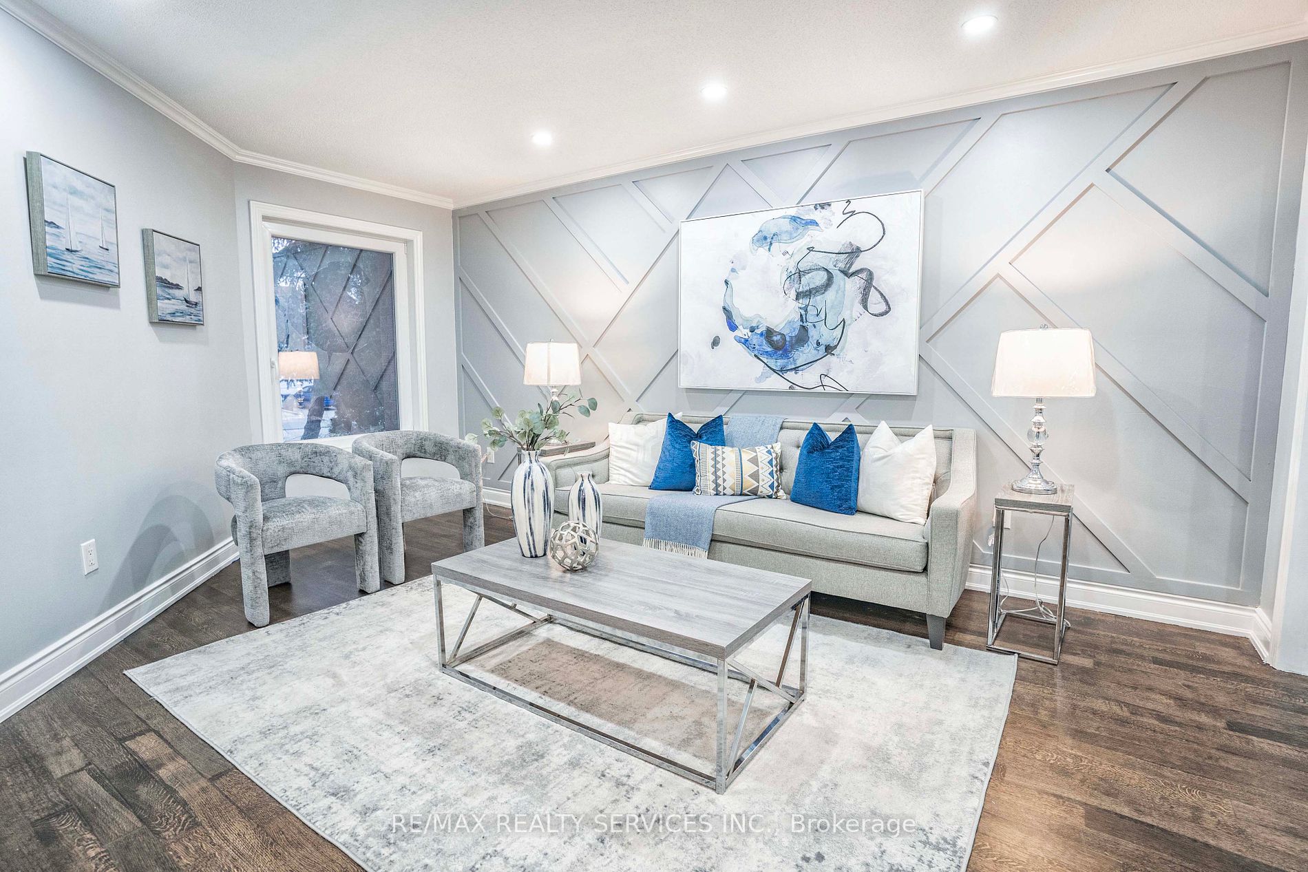 3452 Cherrington Crescent