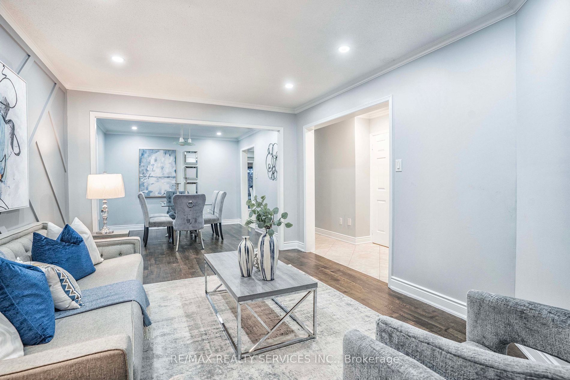 3452 Cherrington Crescent