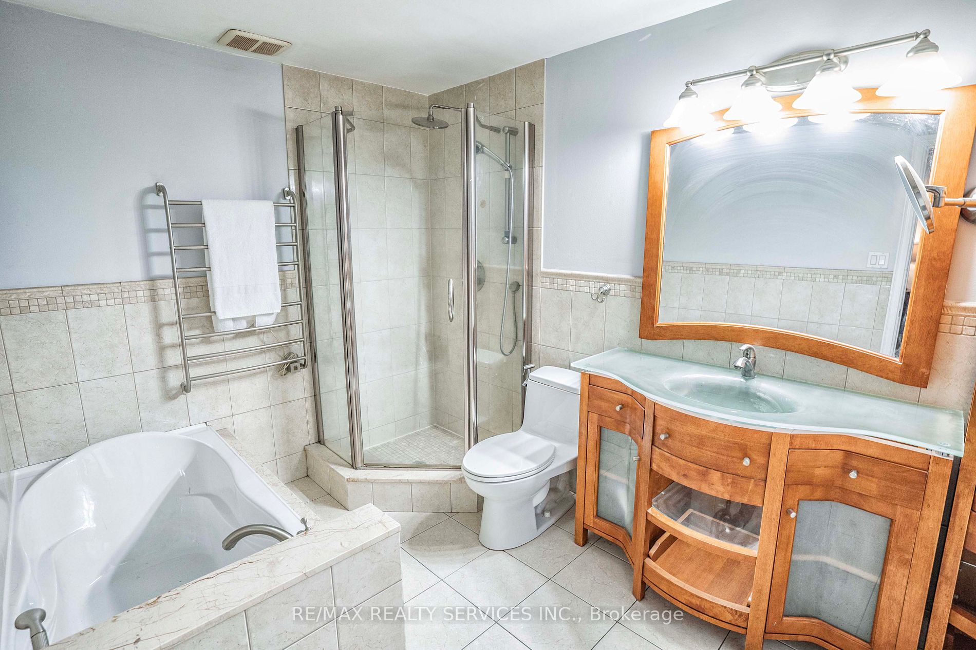 3452 Cherrington Crescent