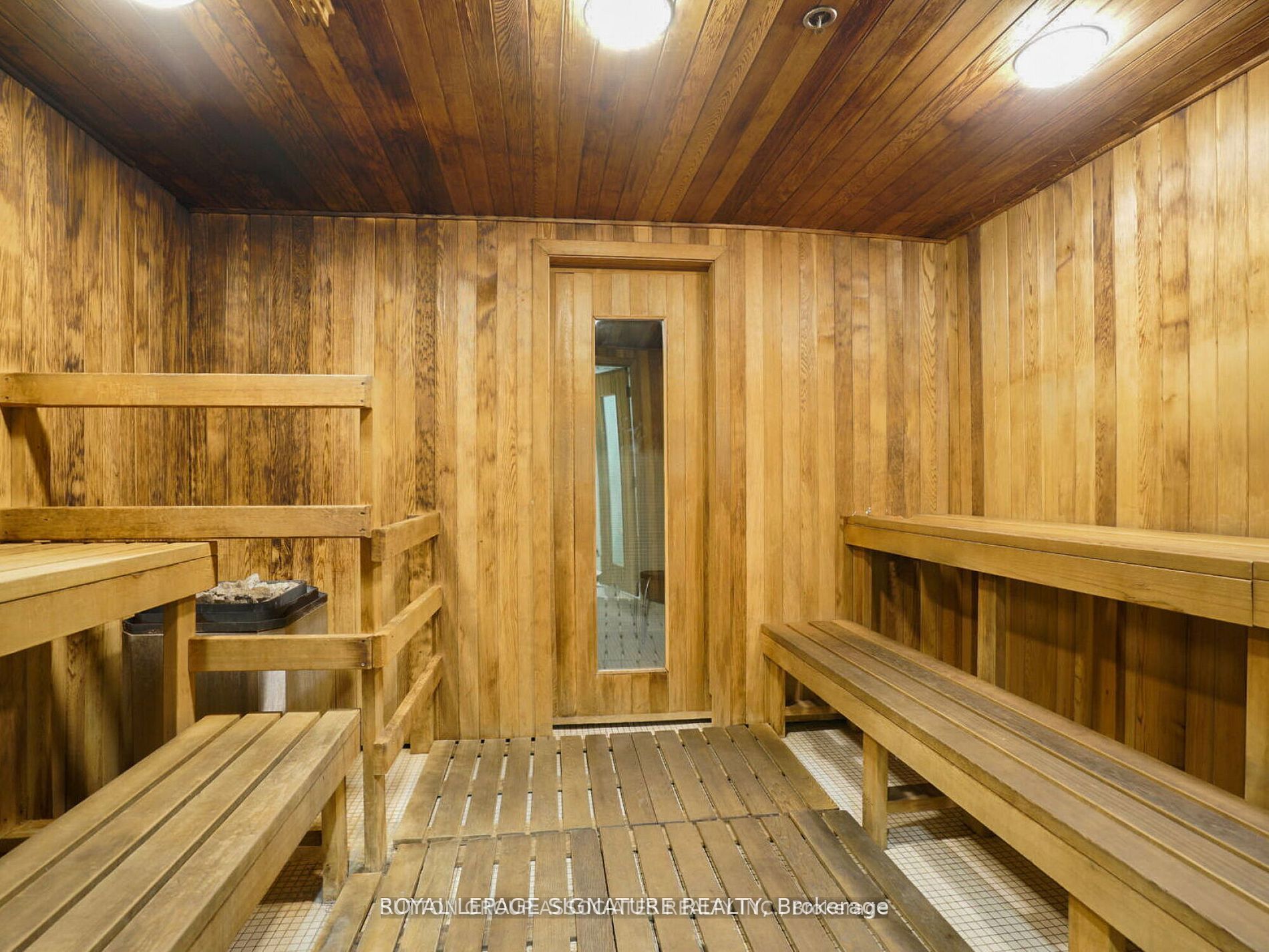 165 Legion Road N, #1532