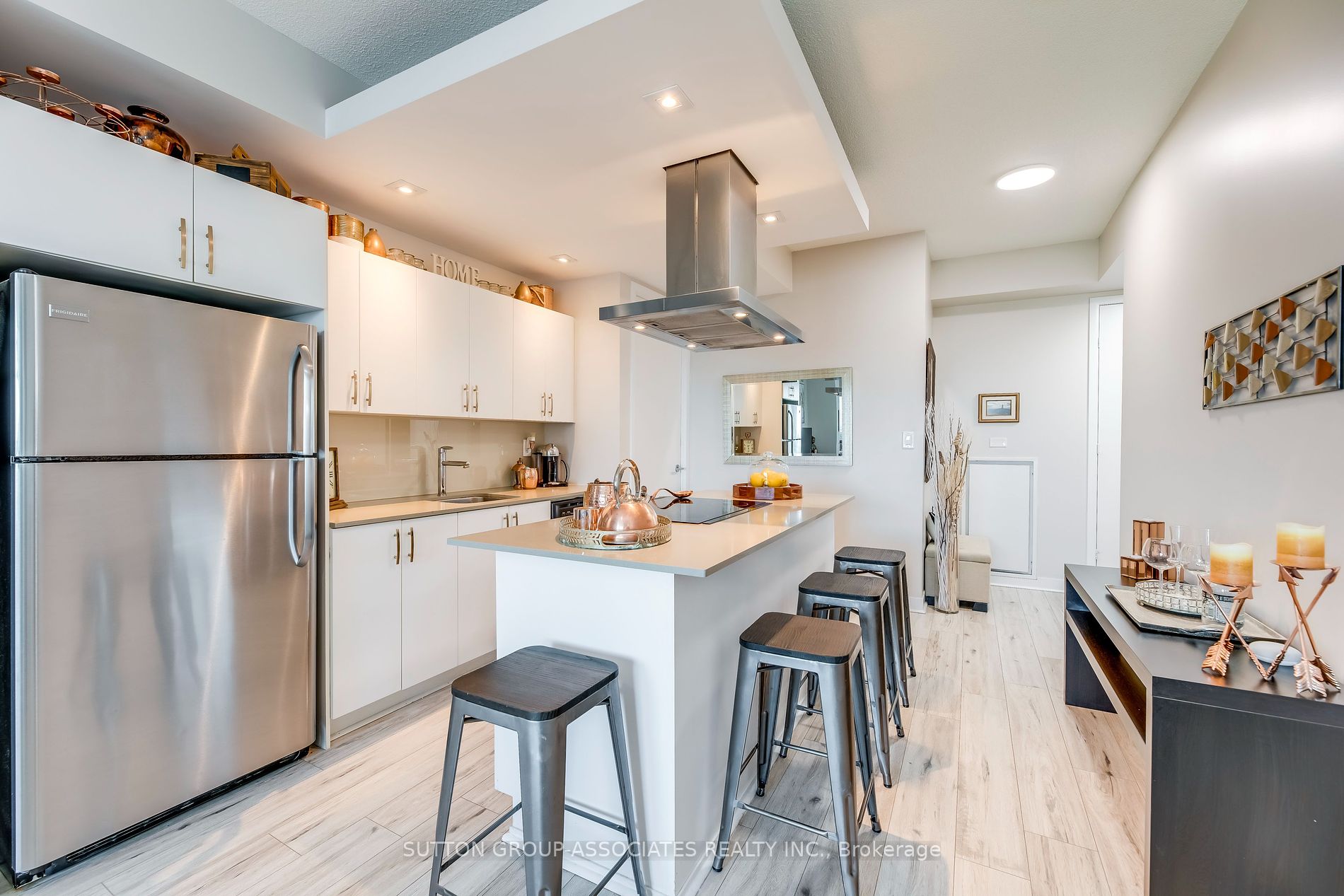 165 Legion Road N, #1532