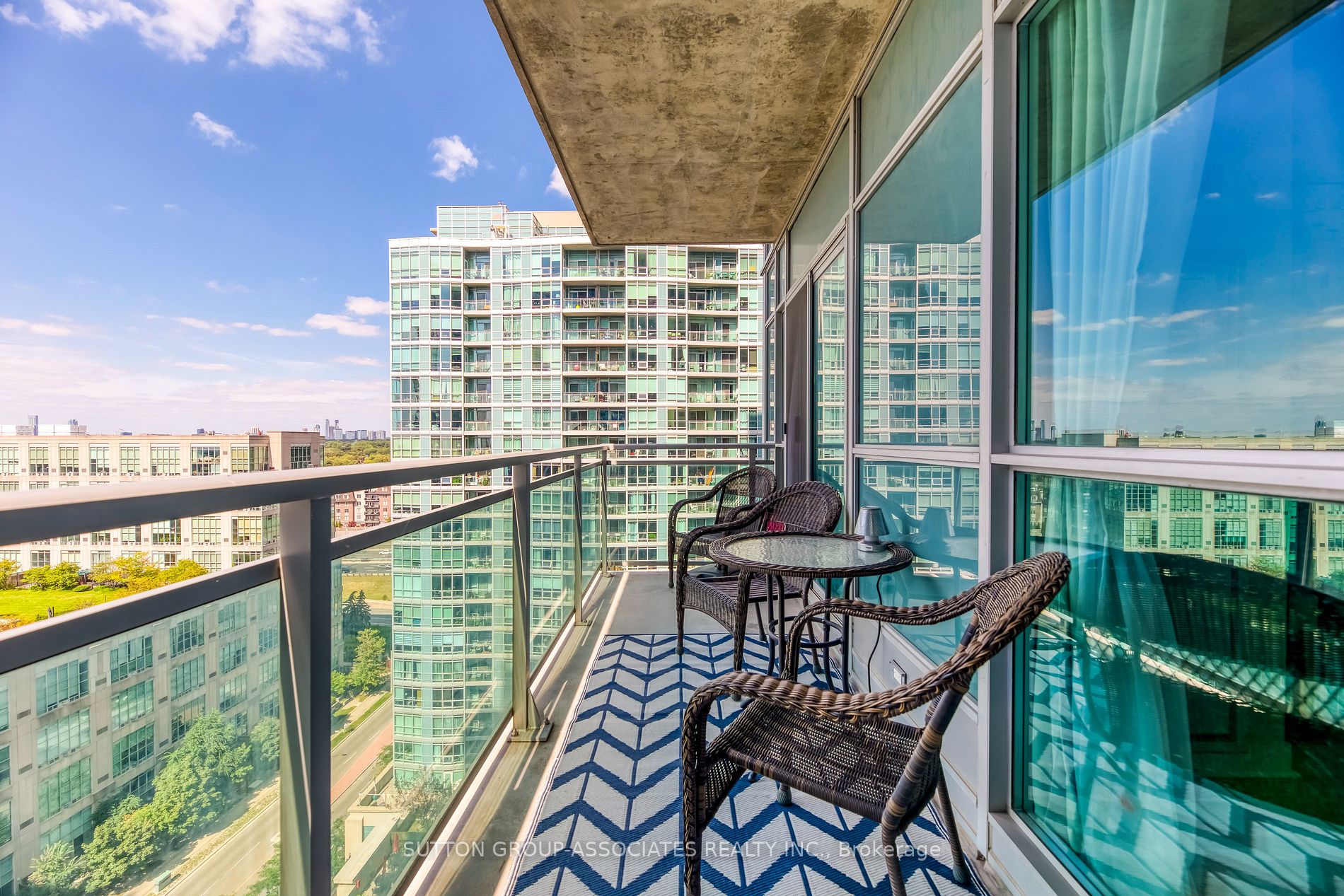 165 Legion Road N, #1532