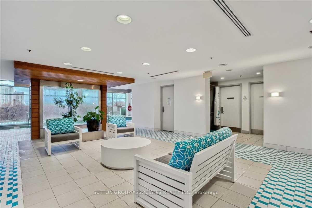 165 Legion Road N, #1532