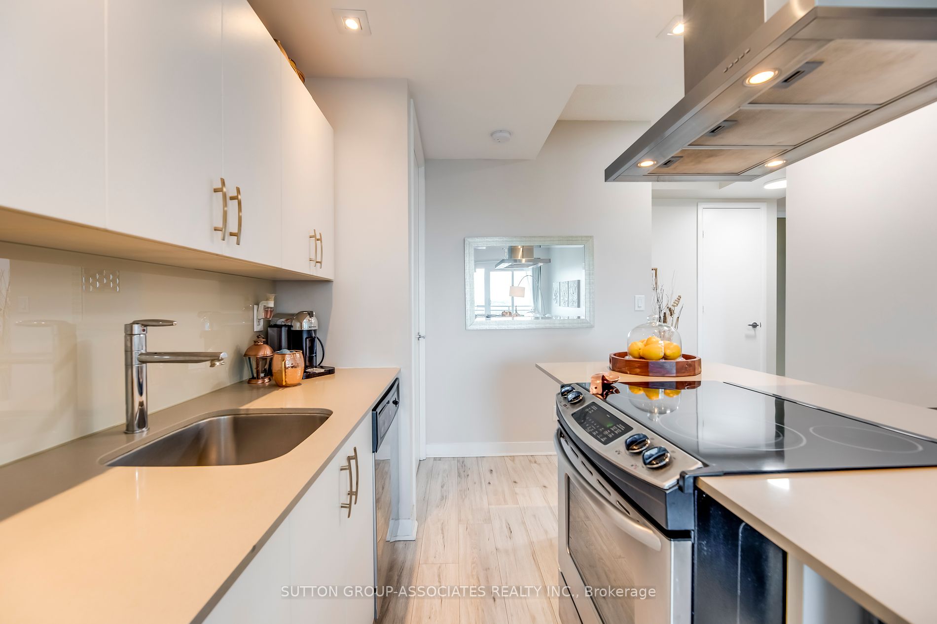 165 Legion Road N, #1532