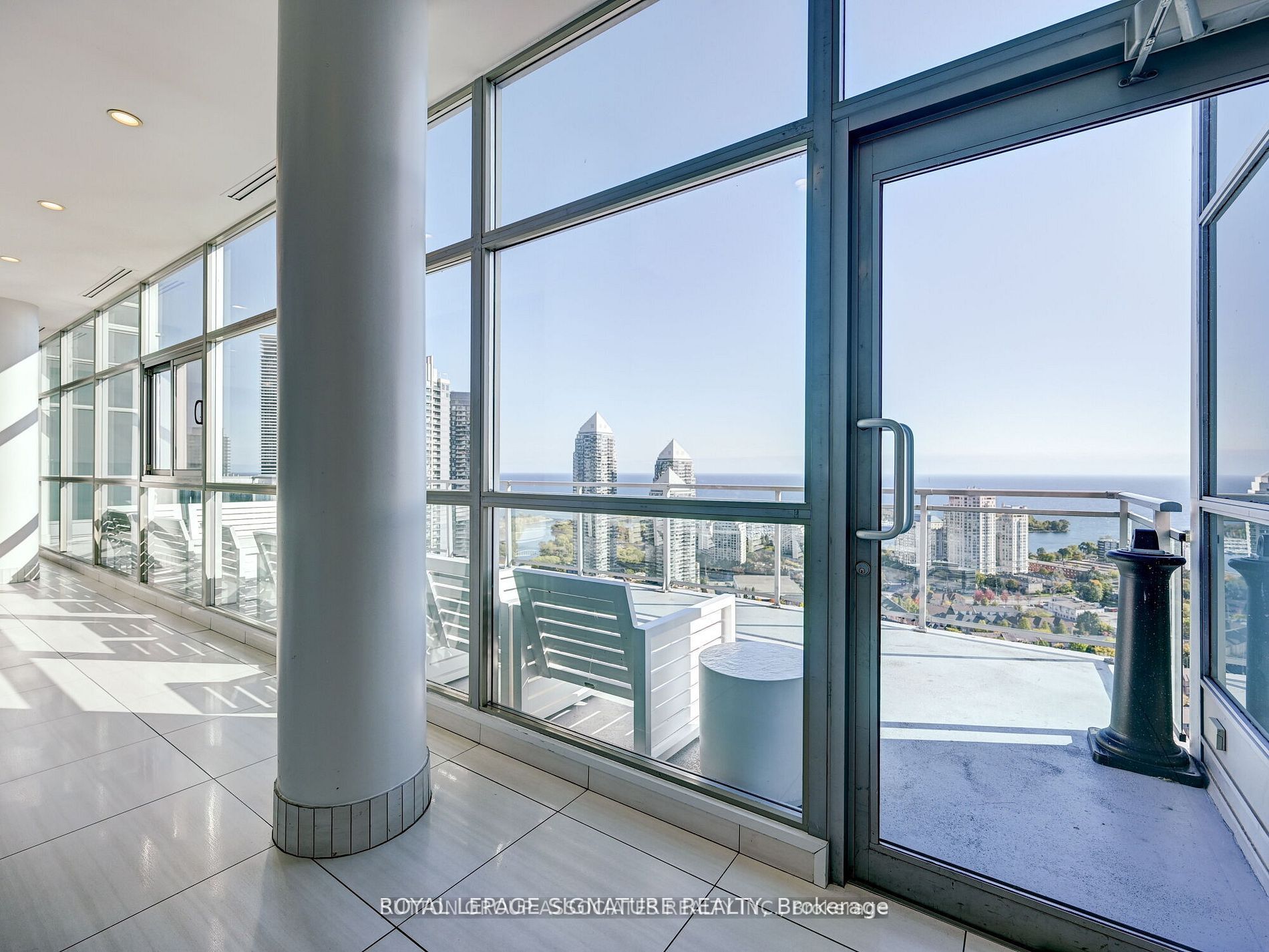 165 Legion Road N, #1532