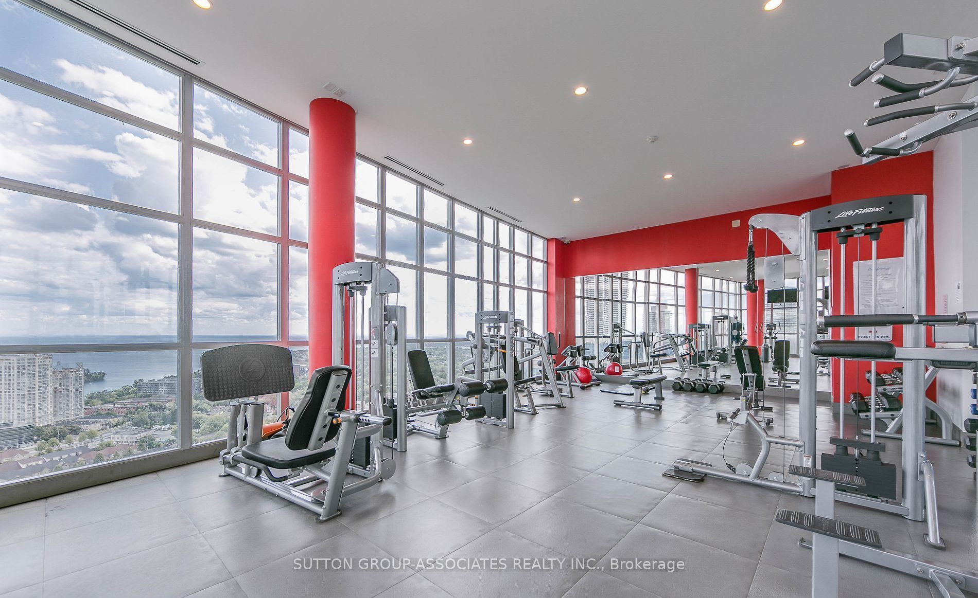 165 Legion Road N, #1532