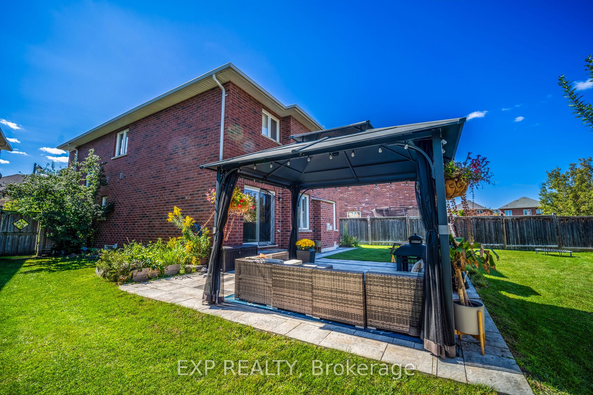 1379 Rolph Terrace