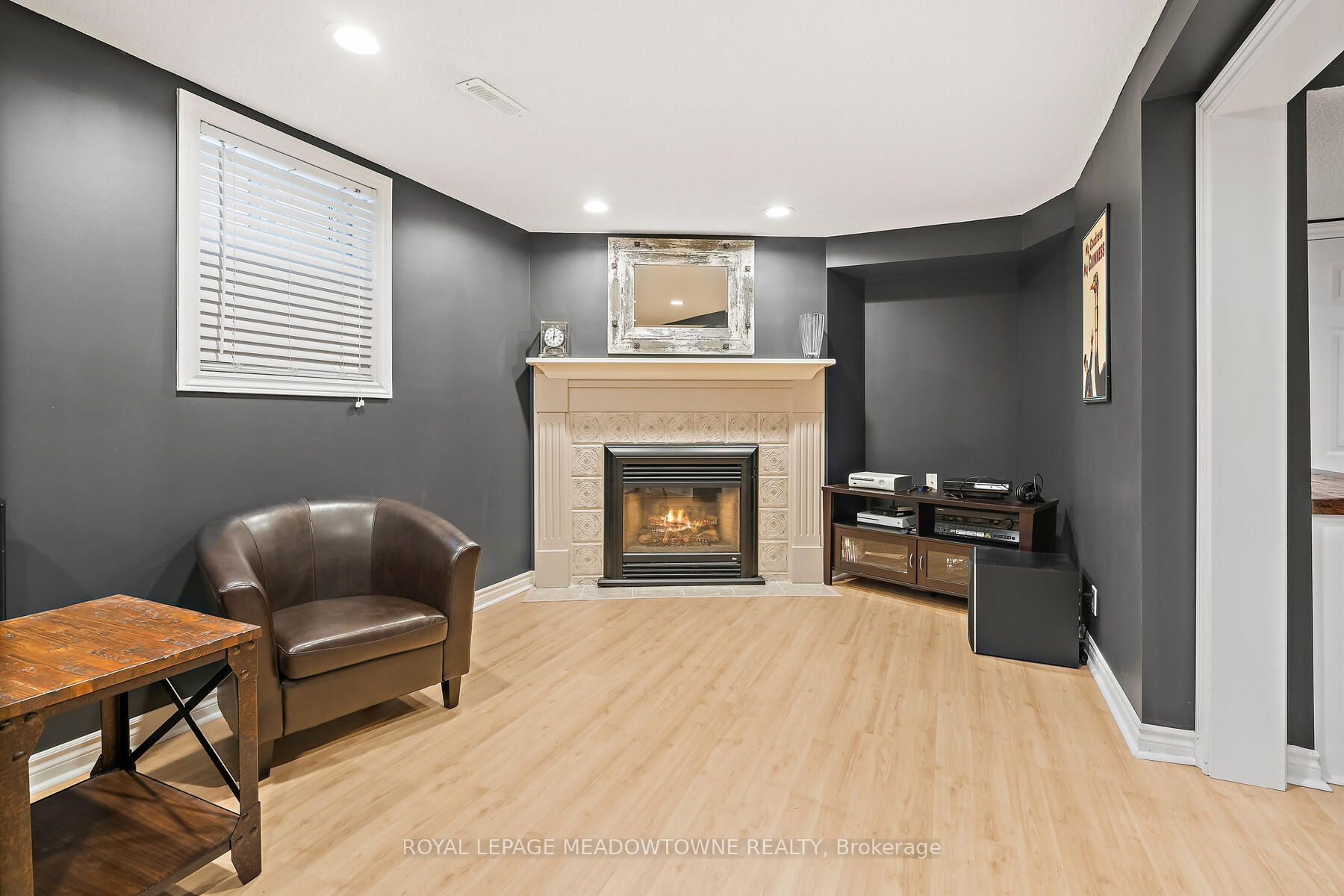 12 Jason Crescent