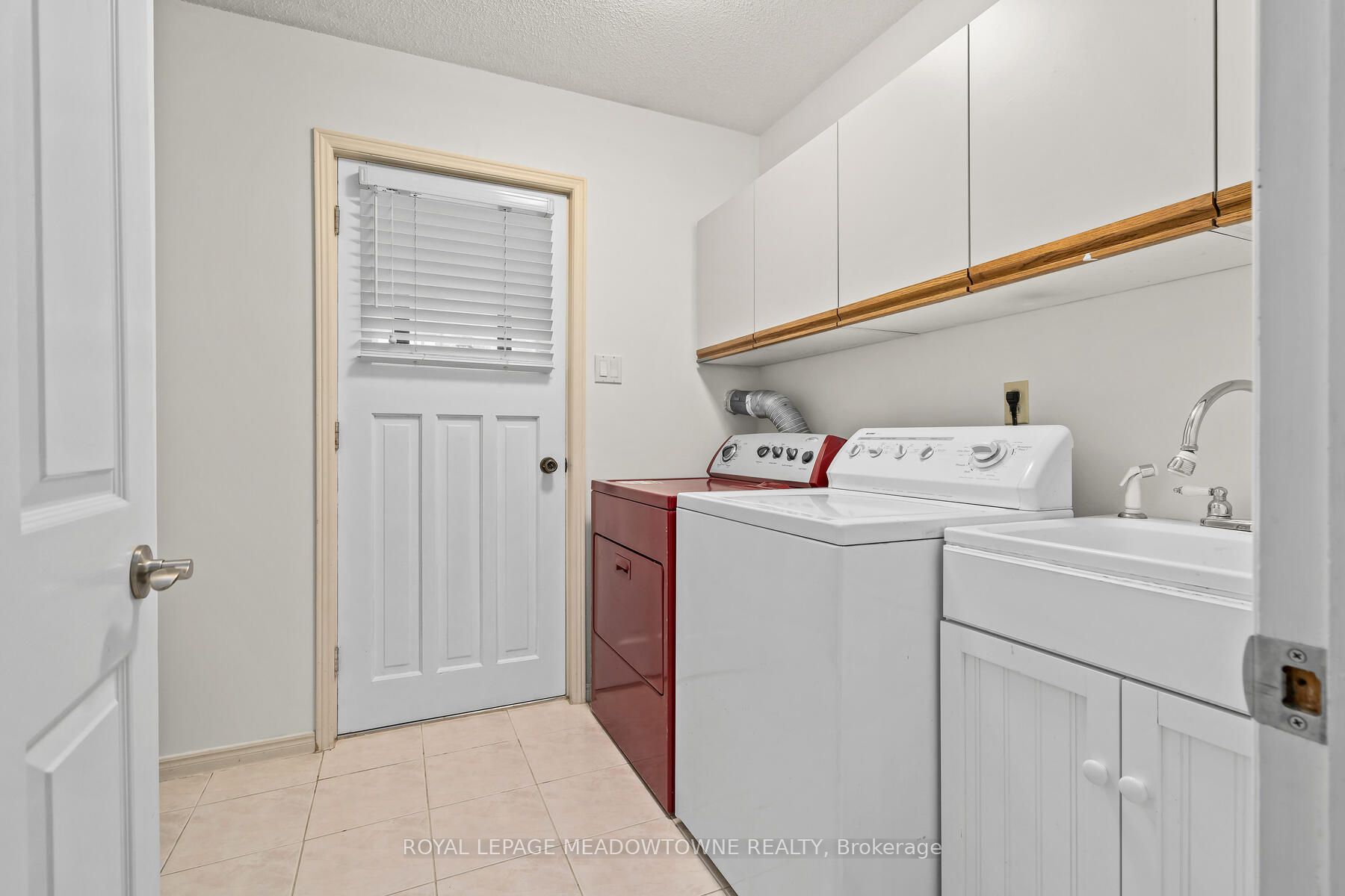12 Jason Crescent