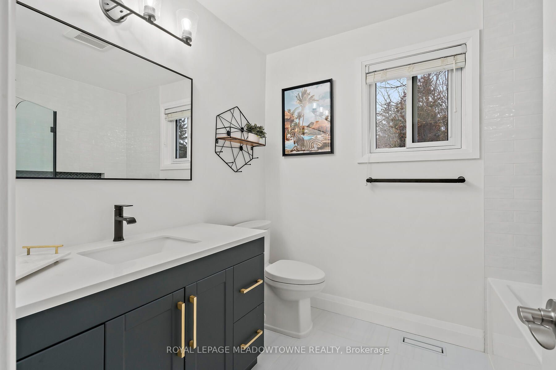 12 Jason Crescent