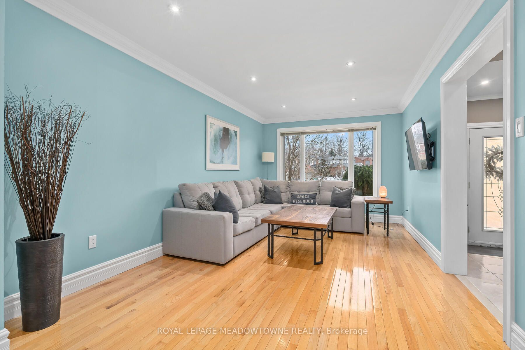 12 Jason Crescent