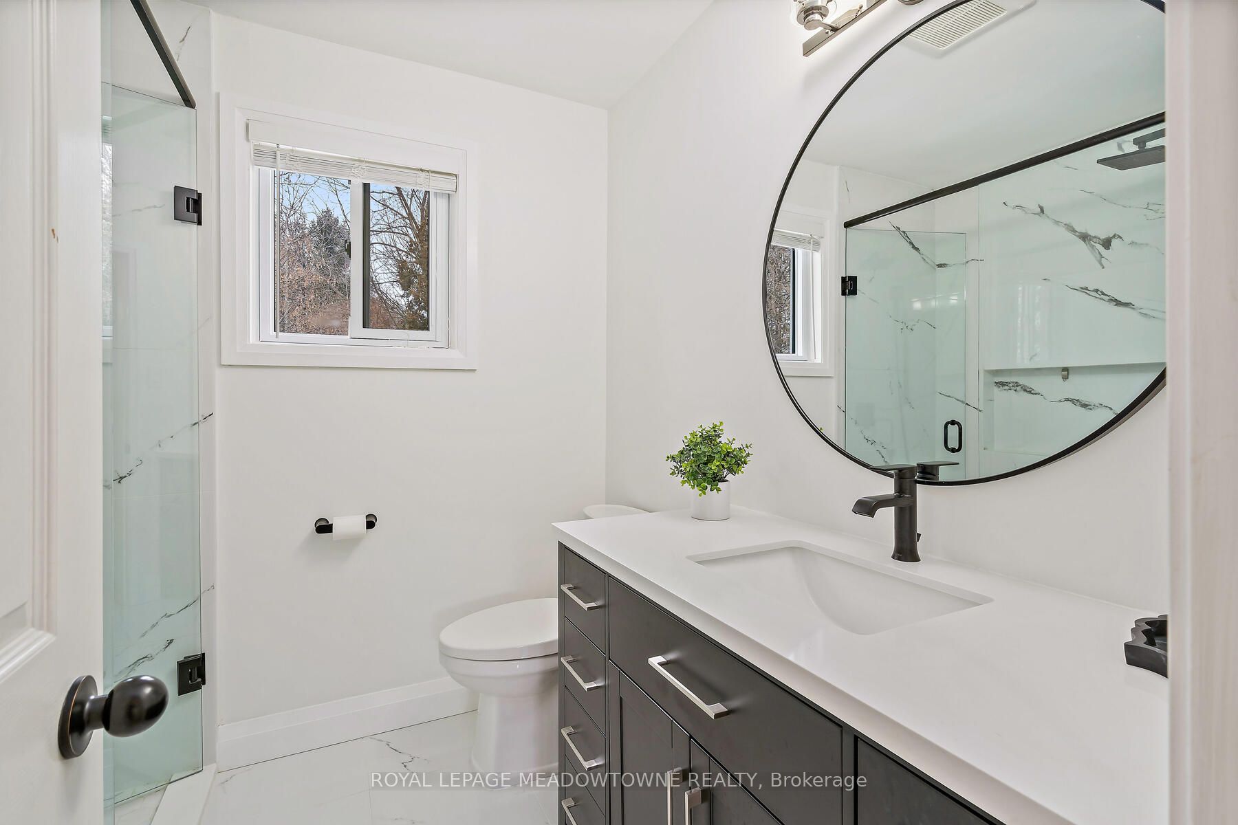 12 Jason Crescent