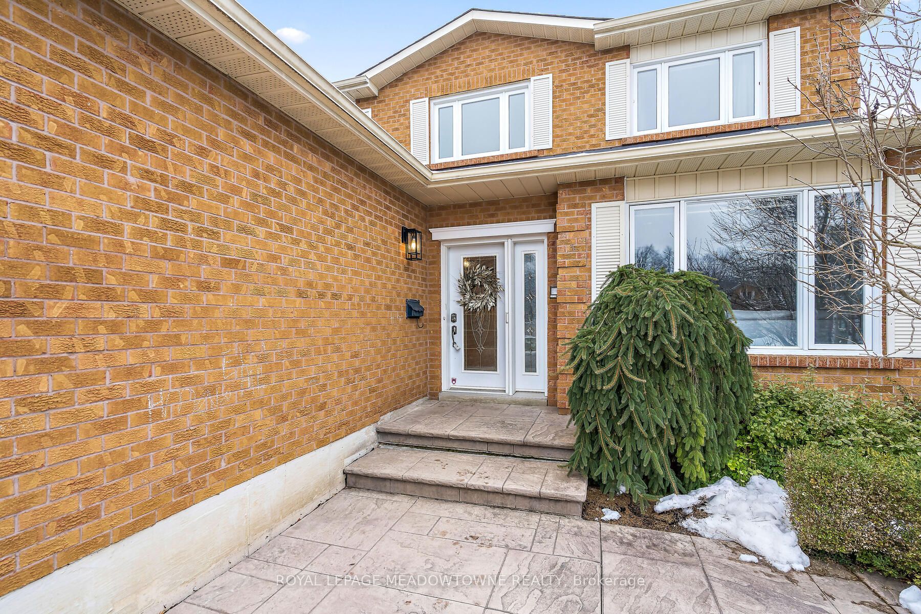 12 Jason Crescent