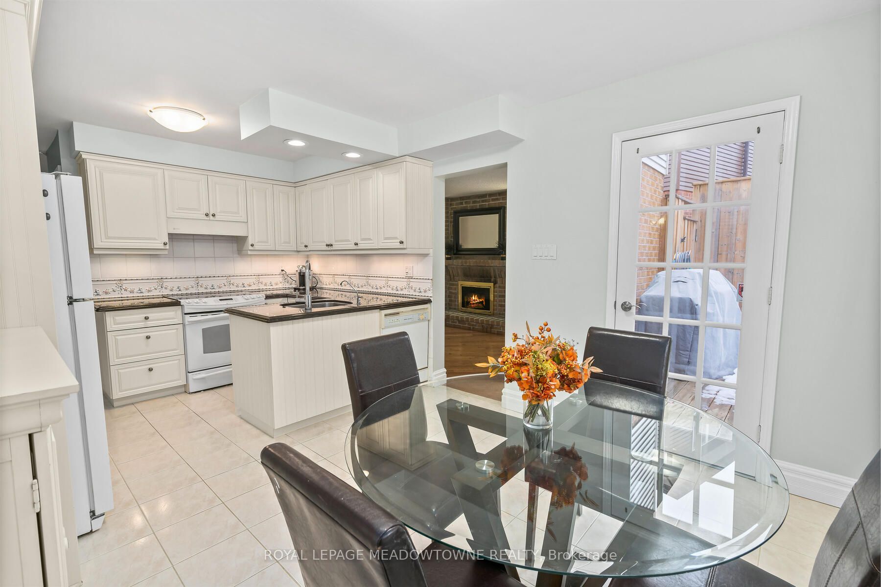 12 Jason Crescent