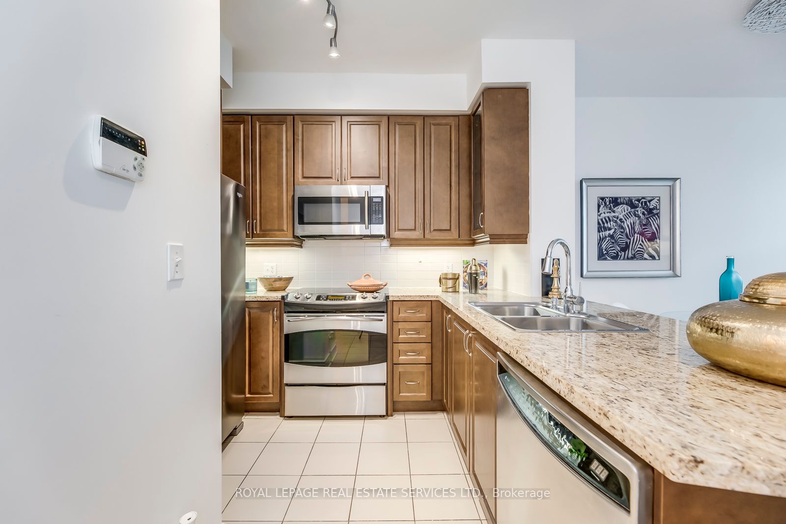 1910 Lake Shore Blvd W, #1203