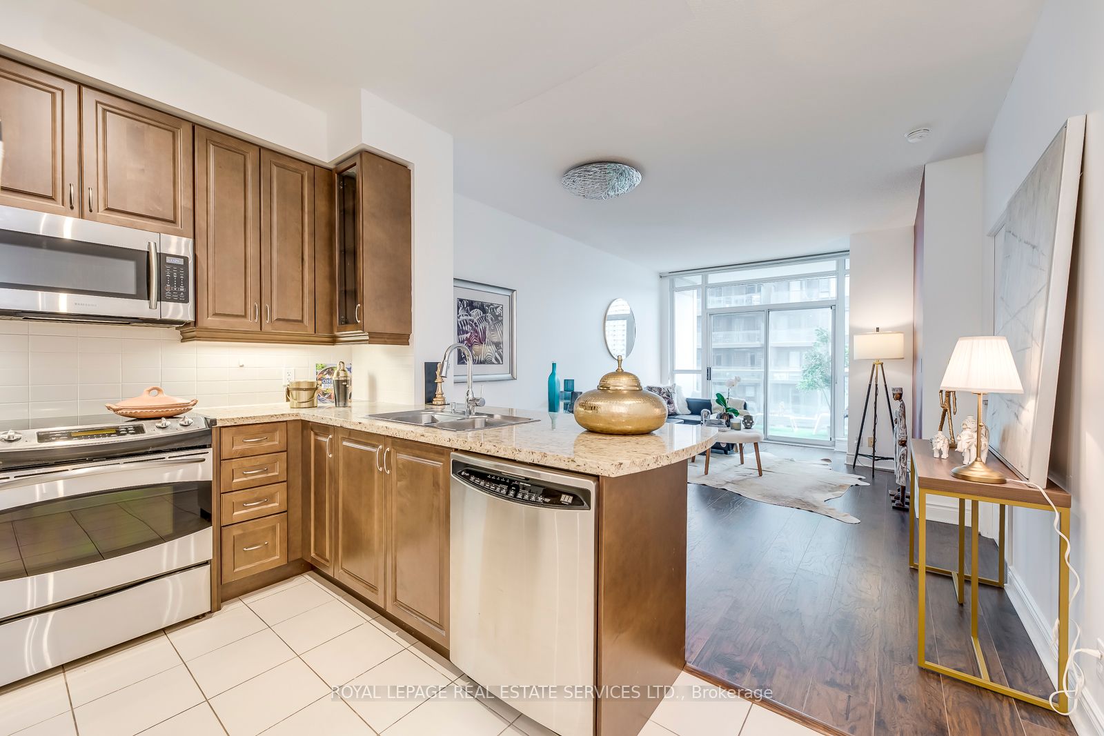 1910 Lake Shore Blvd W, #1203