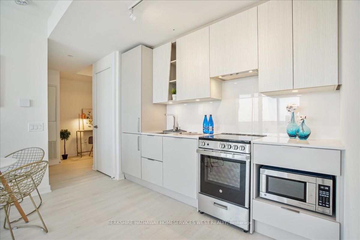 3900 Confederation Pkwy, #4301