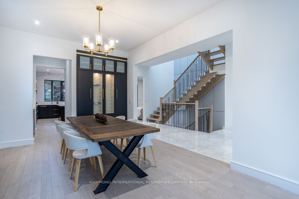 14 Edgecroft Rd