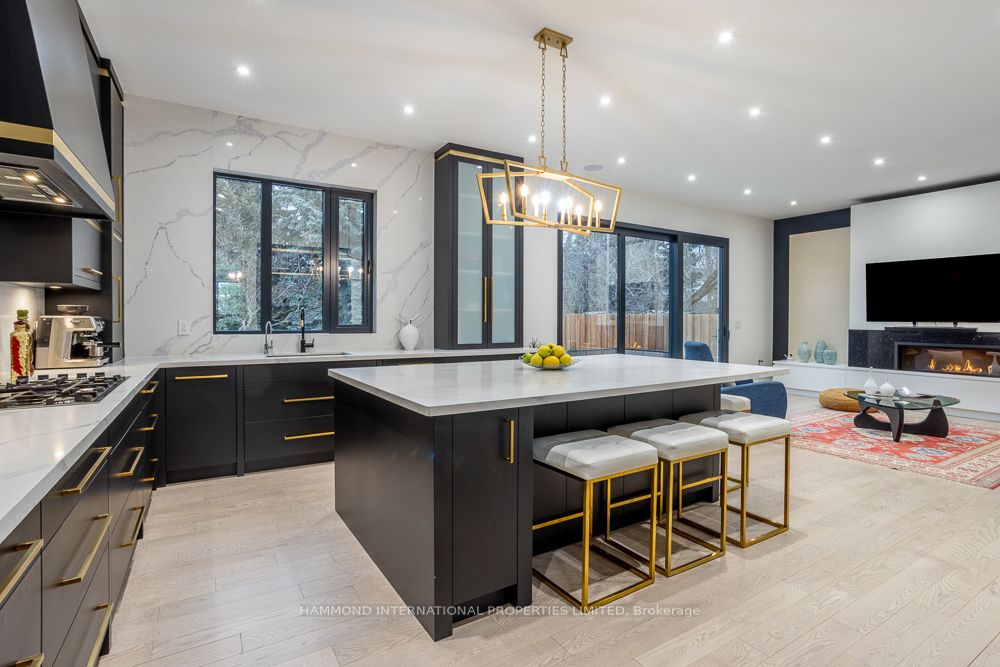 14 Edgecroft Rd