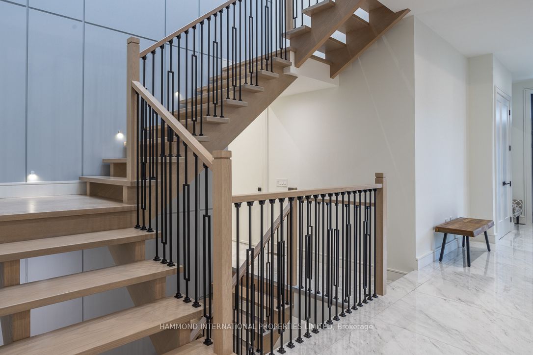 14 Edgecroft Rd