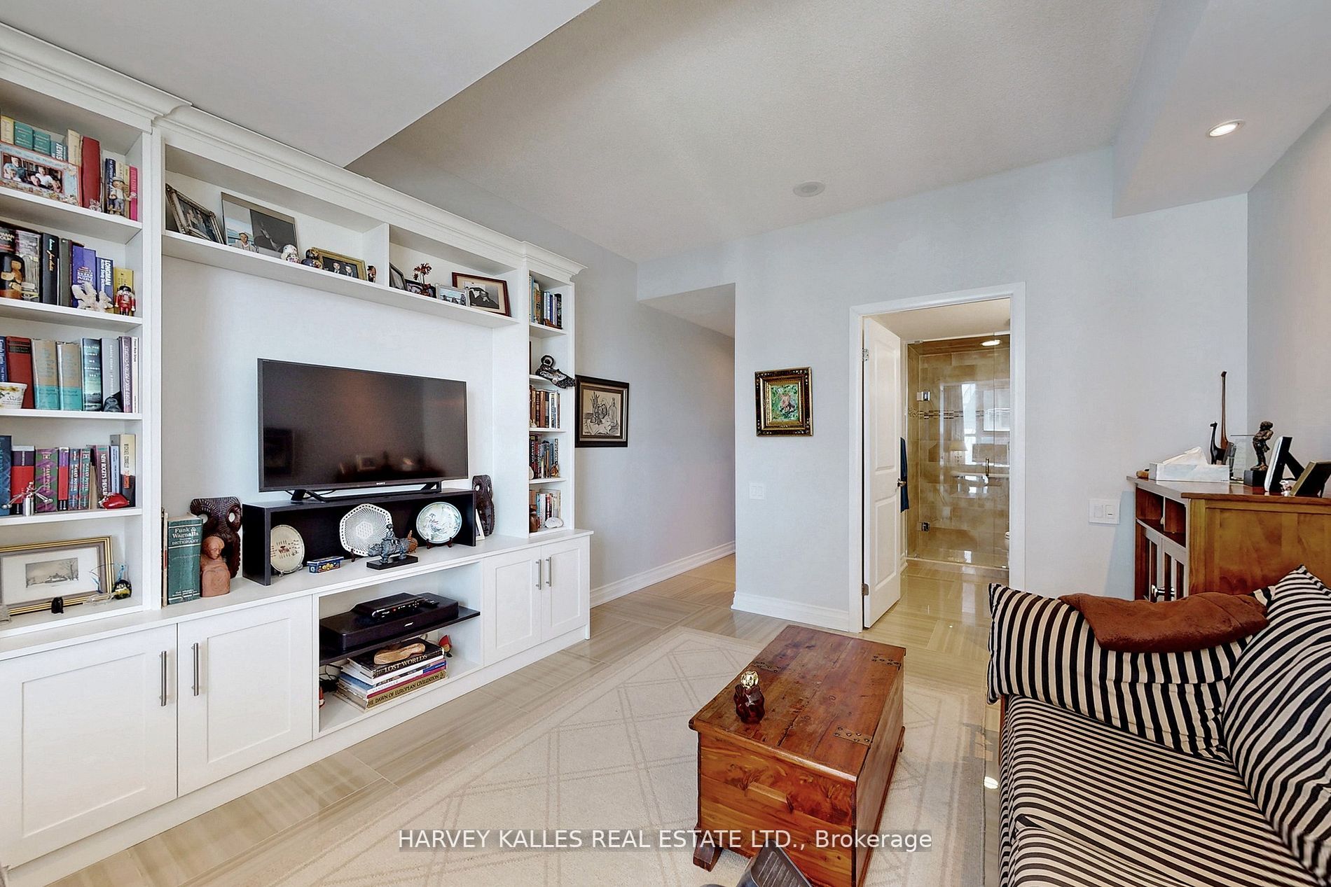 2067 Lake Shore Blvd W, #1202