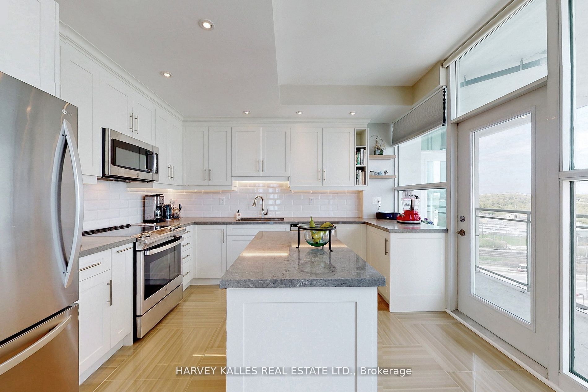 2067 Lake Shore Blvd W, #1202