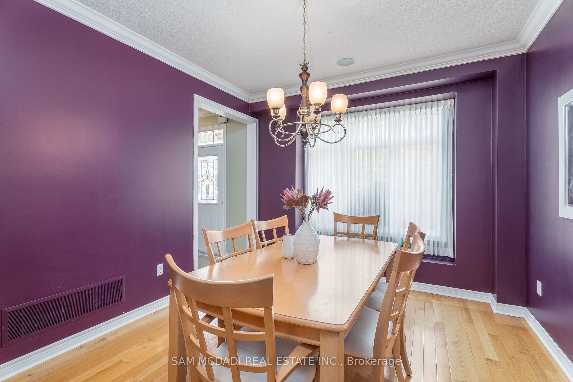 96 Thomas St