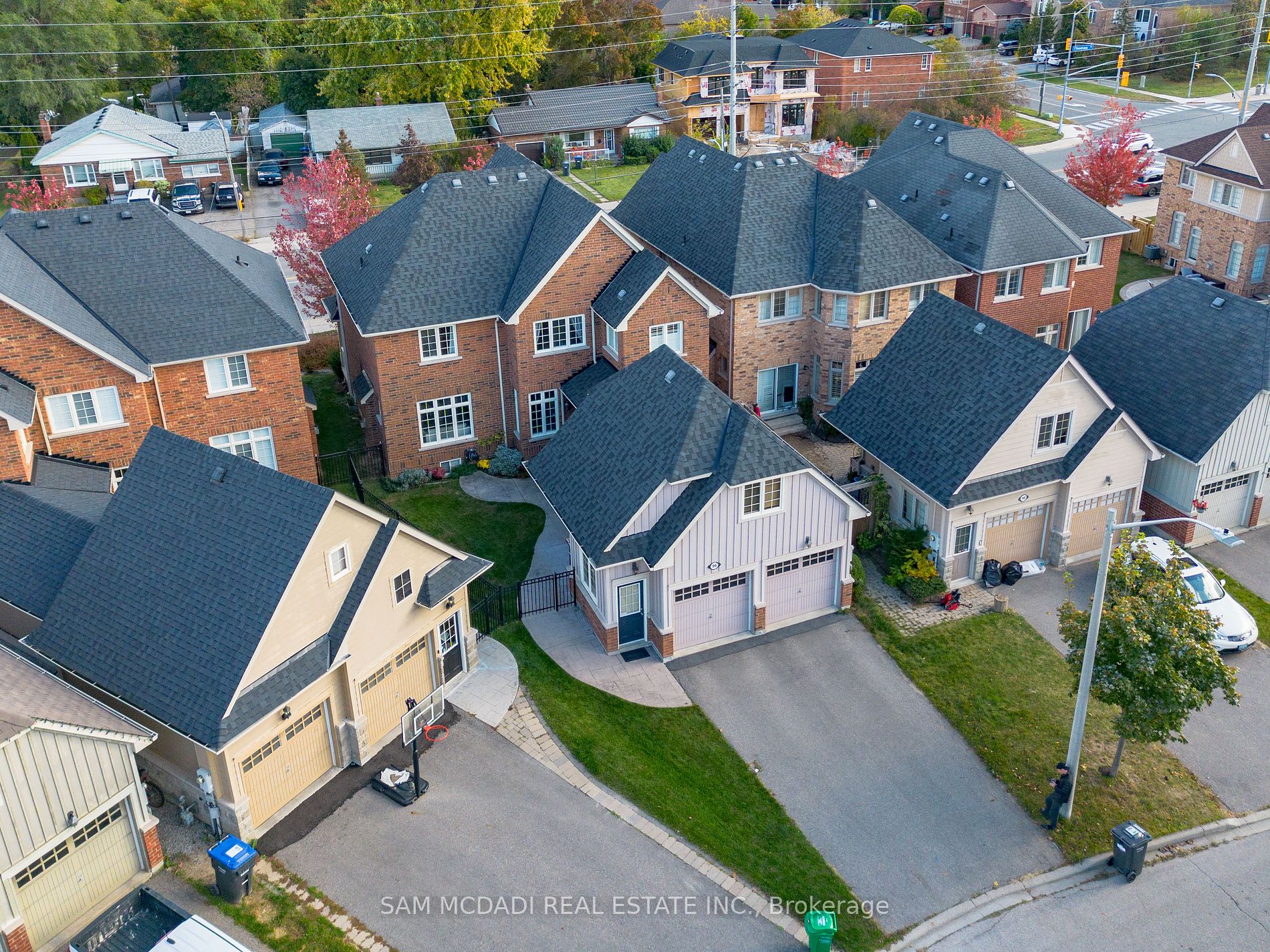 96 Thomas St
