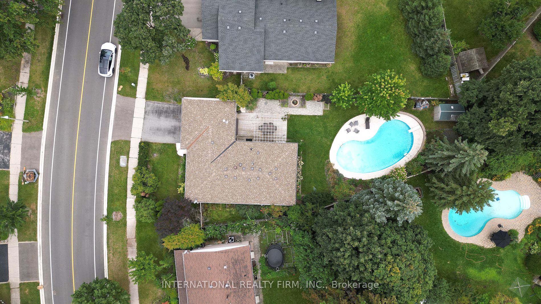 2292 Devon Road