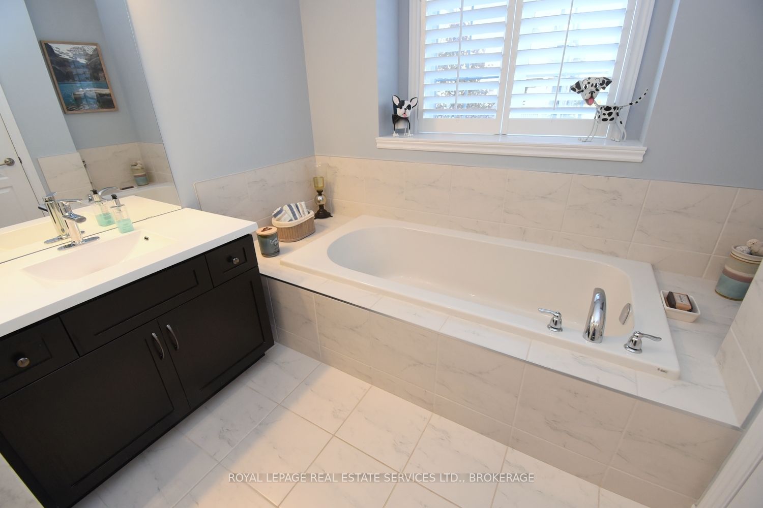 2086 GHENT Avenue, #27